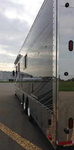 Renegade RV Garage Unit 008